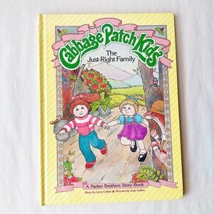 Cabbage Patch Kids: The Just-Right Family by Larry Callen